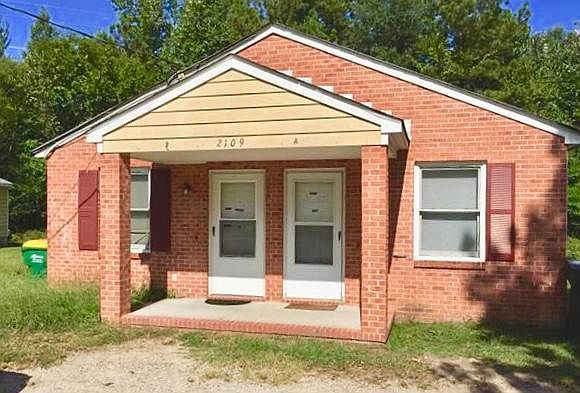 1st image of 2109 Cloverdale Ave #A