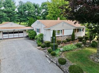 440 Glenda Dr, Beaver Falls, PA 15010