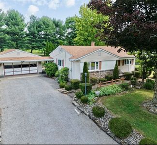 440 Glenda Dr, Beaver Falls, PA, 15010