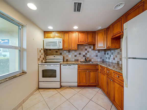 3rd image of 7905 NW 5th Court #102