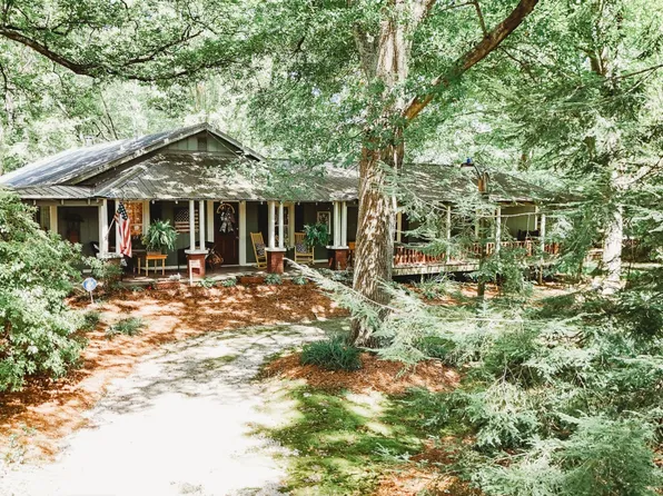 6203 Temple St, Austell, GA 30122