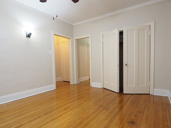 2nd image of 4937 N Whipple St APT 2E
