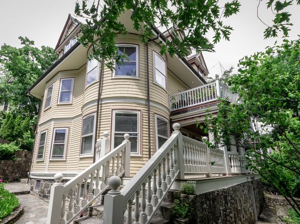 18 Atherton Rd #1