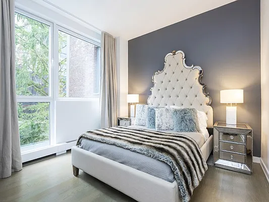 Sold by Sotheby's International Realty | media 21