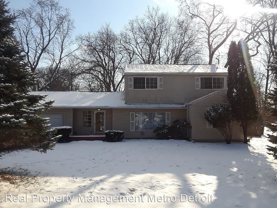 1st image of 23825 Sargent Ave