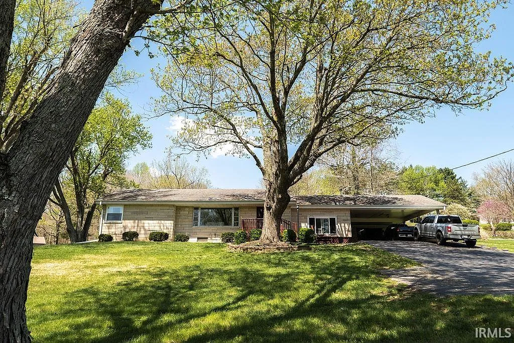 1765 Saddler Dr photo 1