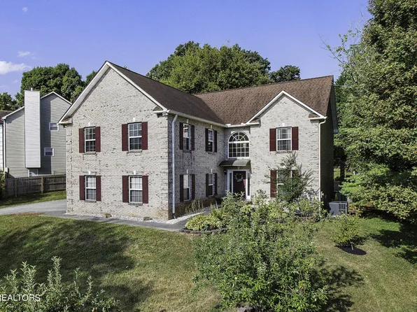 1613 Scenic Valley Ln, Knoxville, TN 37922