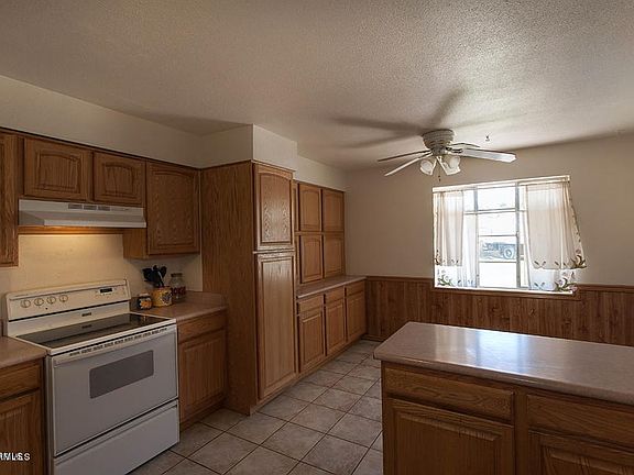 14th kitchen 2