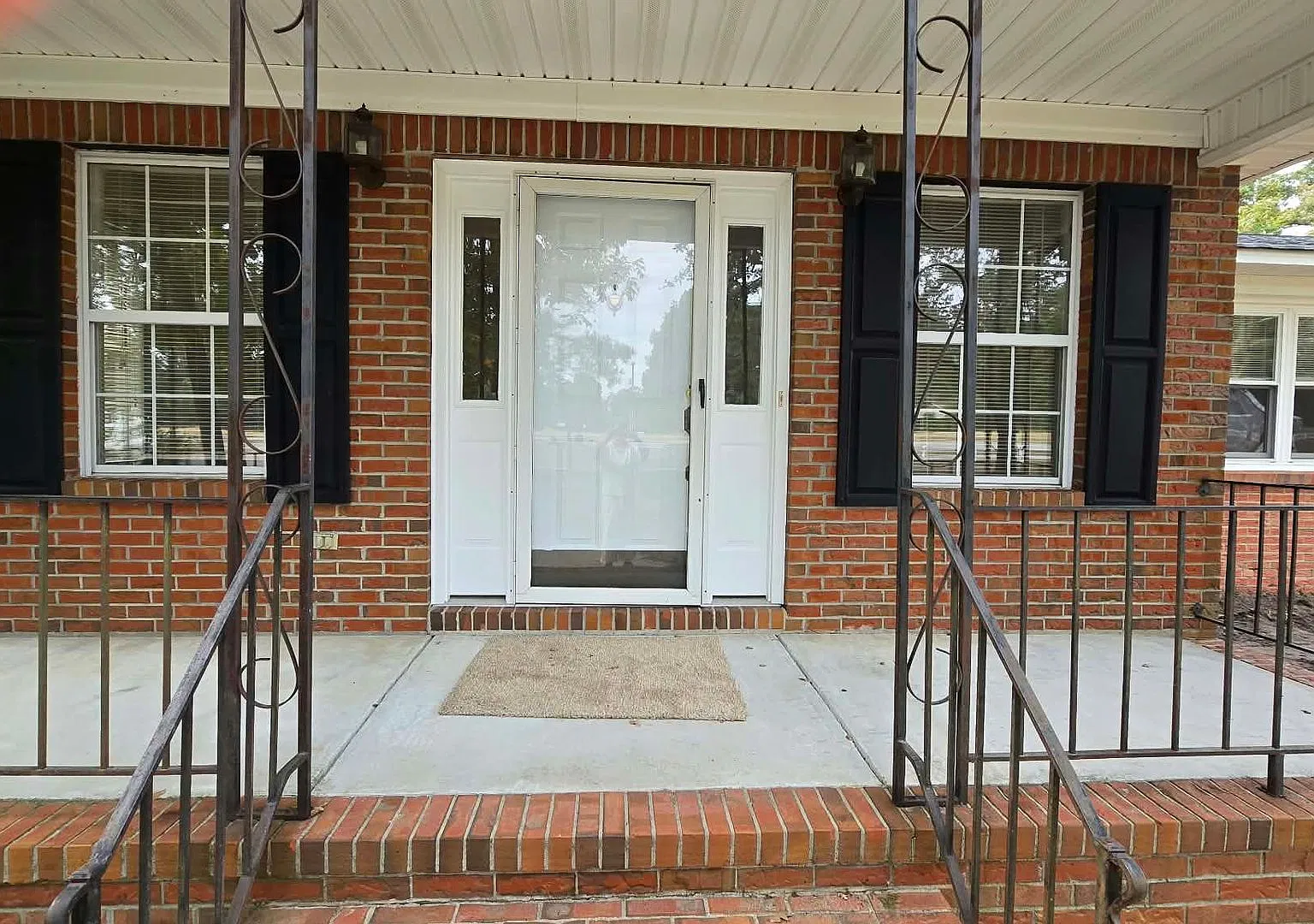 Thanksgiving Specialnovember Rent Free! 4-Bedroom, 2.5-Bath Home In Grays Creek — Photo 2