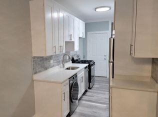730 W Roscoe St #303S, Chicago, IL 60657