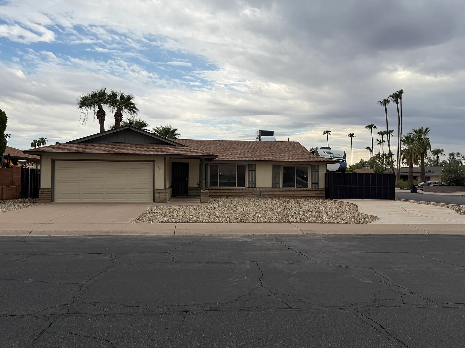 3 bed, 1560 sqft, $3,000 — Photo 1