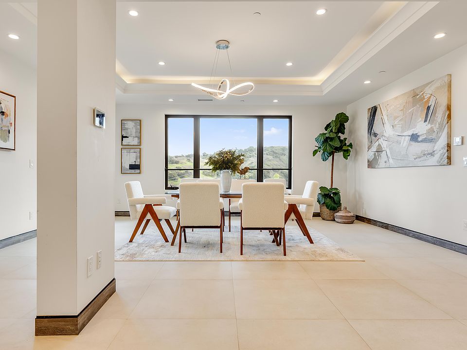 12480 Viewcrest Rd, Studio City, CA 91604 | Zillow