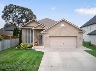 11 Allison Ct, Strathroy Caradoc, ON N7G4C2