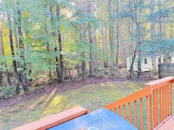 5th image of 128 Brookhaven Ln