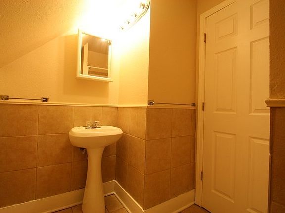 5th image of 2443 N Bartlett Ave APT 1