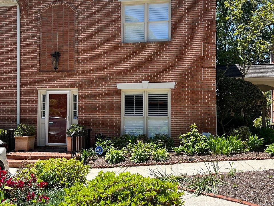 Front view of townhome