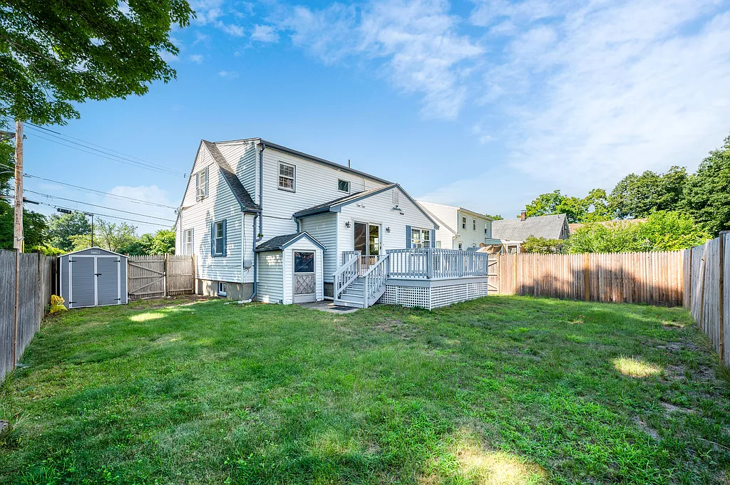 4 bed, 2.5 bath, 1839 sqft, $4,500 — Photo 3