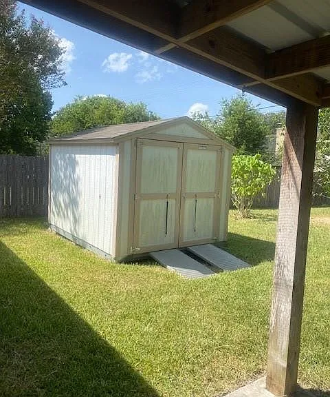 607 Rosewood Dr — Photo 26