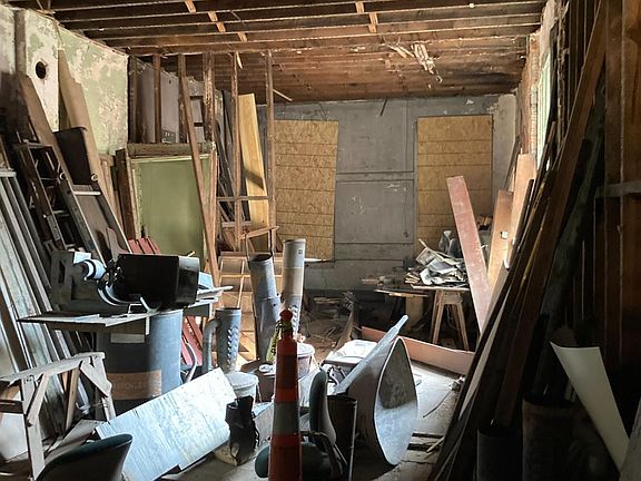 2nd image of 463 W McMicken Ave