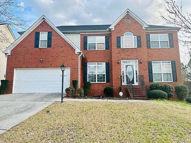5 bed, 4.0 bath, $2,600 — Photo 1