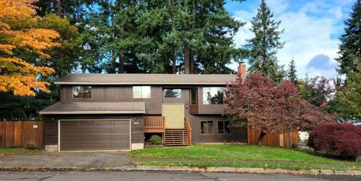 18125 Helms Ct — Photo 1