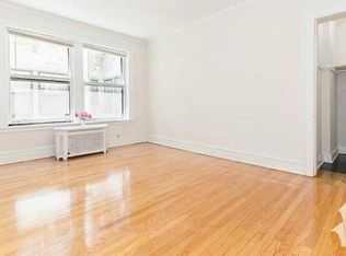 439 W Melrose St, Chicago, IL 60657