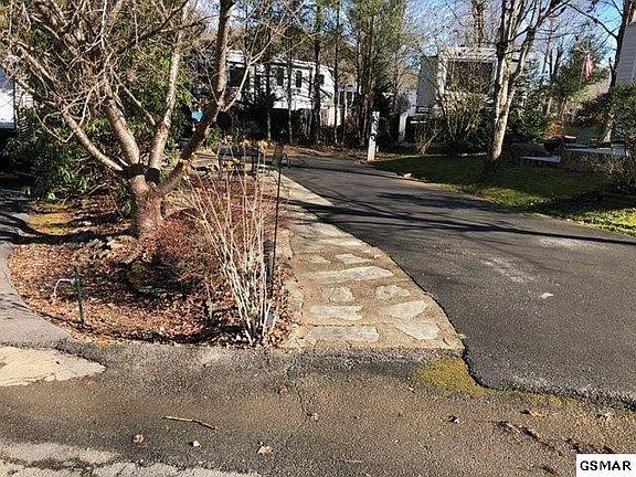 5th image of 4229 E Parkway Lot 106