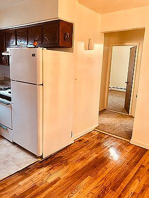 3rd image of 3904 Pratt Ave Floor 1