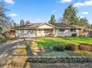 12653 NE Hassalo St, Portland, OR 97230