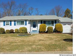 17 Pennsylvania Ave, Jackson, NJ 08527