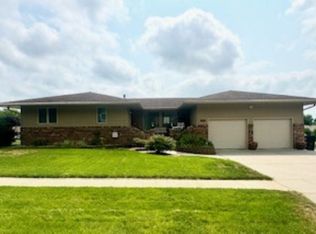 1901 Alaska Ave, Norfolk, NE 68701