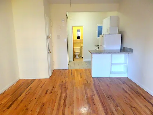 Rented by Citi Habitats | media 17