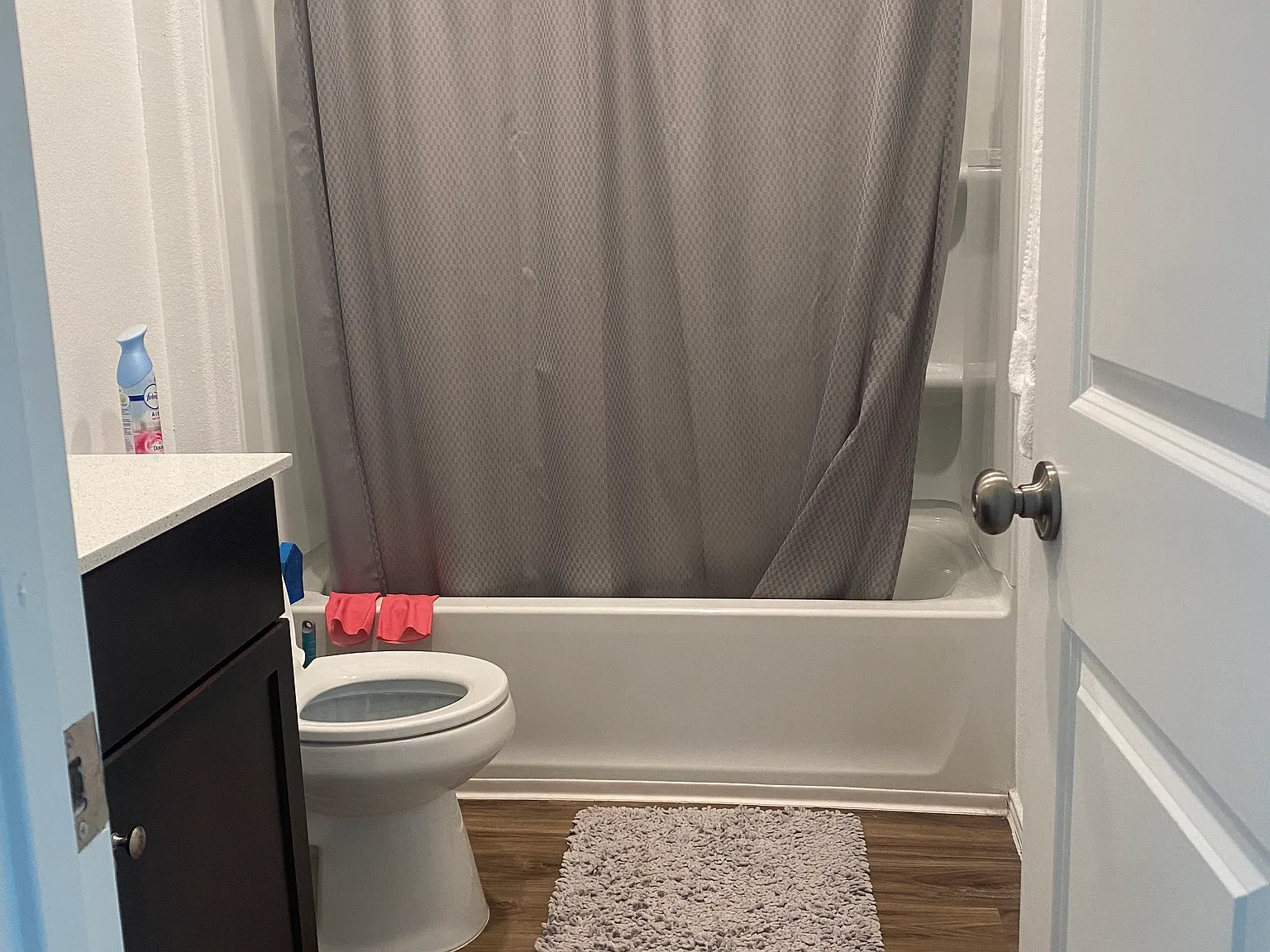 4 bed, 2.5 bath, 2003 sqft, $750 — Photo 4