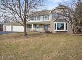 3214 Charlemagne Ln, St Charles, IL