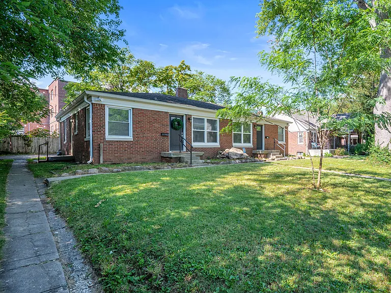 5245 E Market St — Photo 15