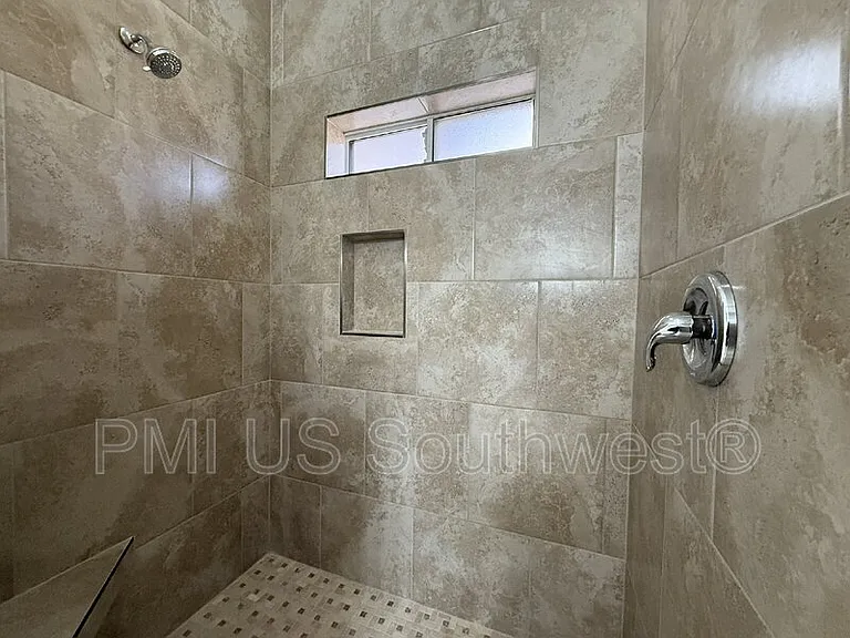 2917 Desert Vista Dr — Photo 18