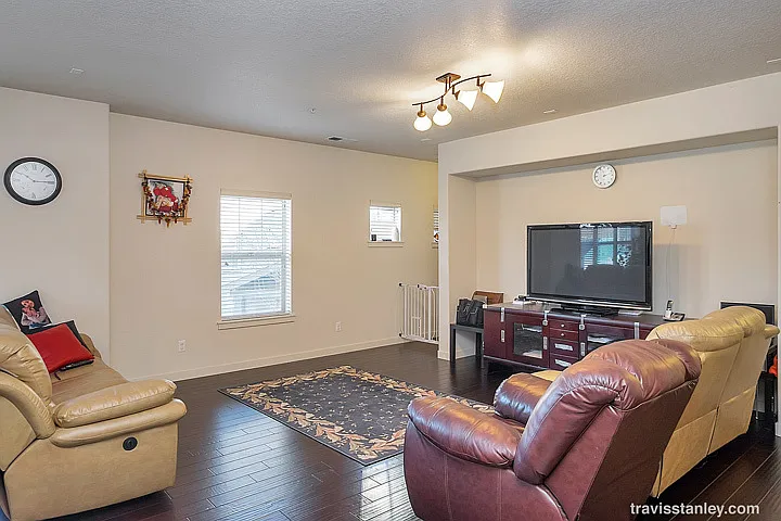 8836 NE Brentford Way — Photo 5