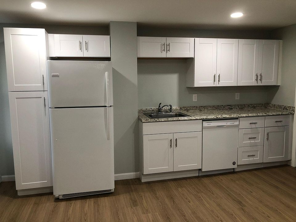 1st image of 1 Howard Ave APT 3