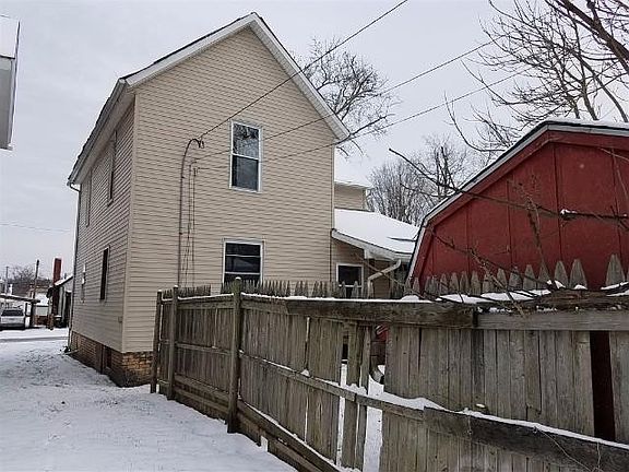 2nd image of 108 S Dawson St