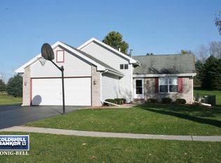 901 Seven Hickory Rd, Byron, IL 61010