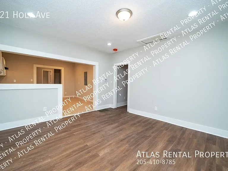 121 Holt Ave — Photo 10