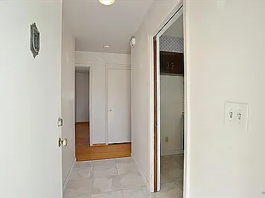 3 bed, 1126 sqft, $2,500 — Photo 2