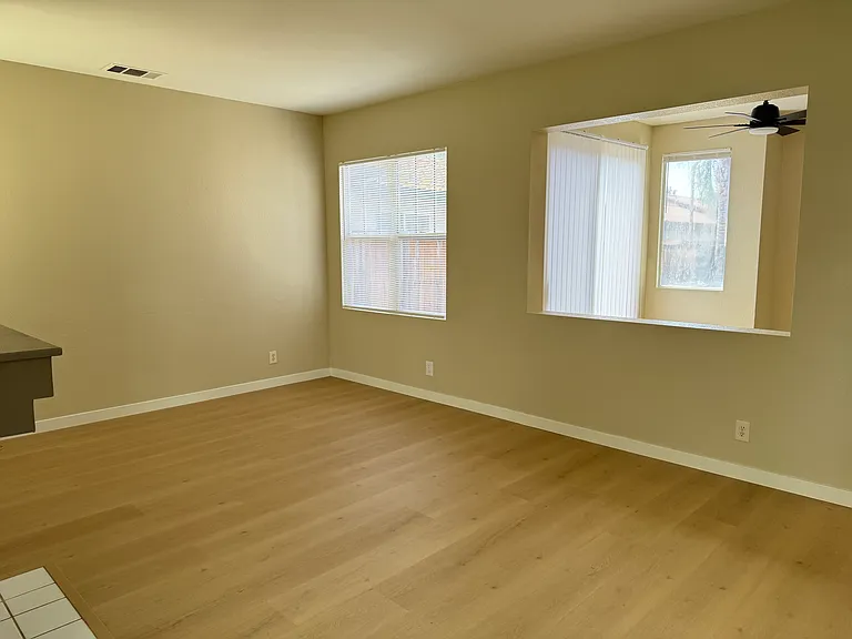 39561 Tischa Dr — Photo 5