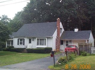 338 Main St, Scituate, RI 02831