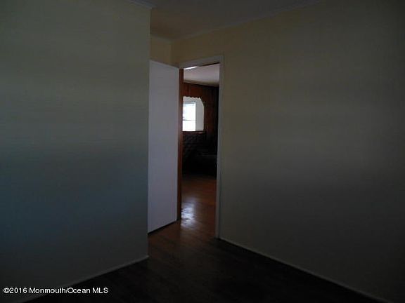 5th image of 306 Richmond Ave