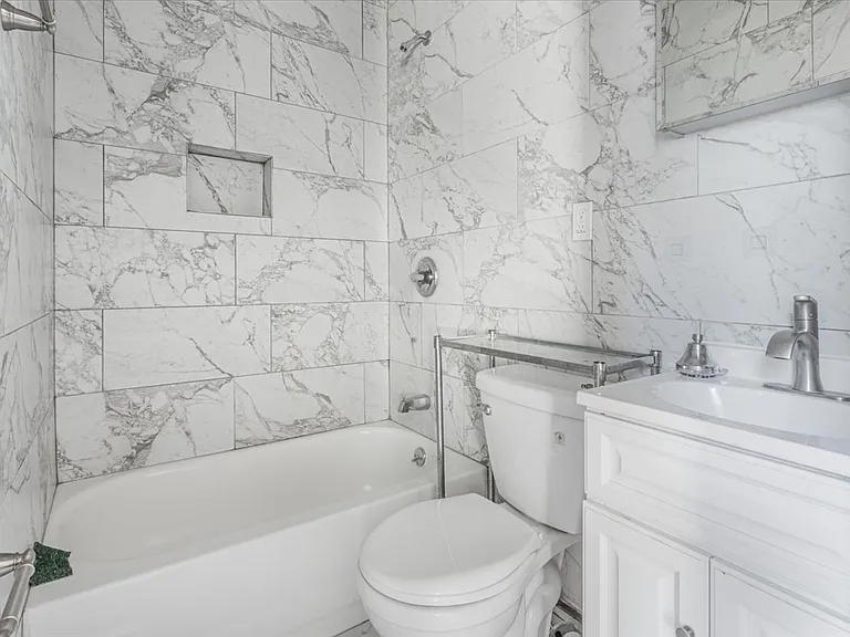 1323A McBride St #1 — Photo 13