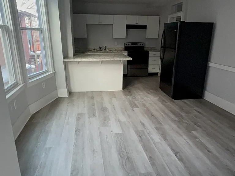 2150 Green St #2 — Photo 13