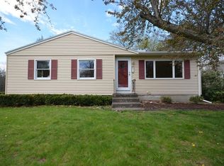 44 Valley View Cir, Amherst, MA 01002