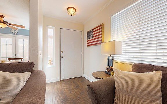 5th image of 1250 N Citrus Ave APT 2