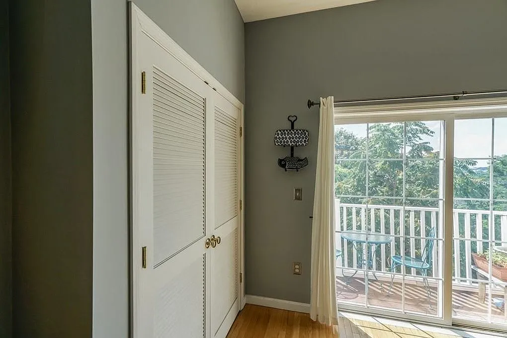 Adams Street - 309 — Photo 3